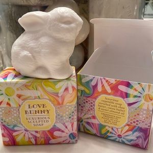 NIP - Two Love Bunny ‘s luxury, sculpted soaps